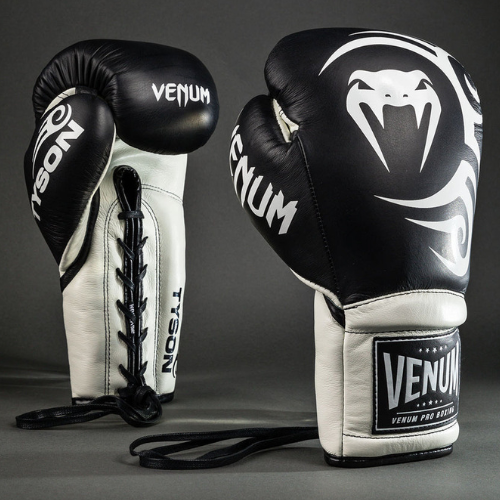 Luva Venum Giant 2.0 Mike Tyson - Velcro e cadarço