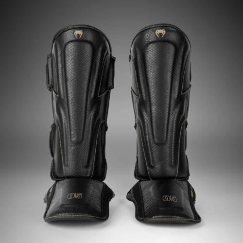 Caneleira Venum Impact Escamas