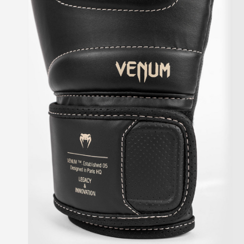 Luva de boxe Venum Impact Evo
