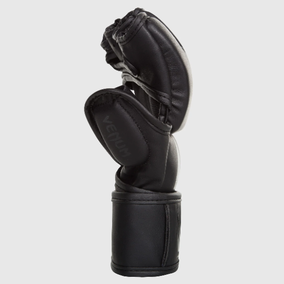 Luva de MMA Venum Challenger
