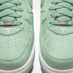 Tênis Nike - Kobe Air Force 1 Low