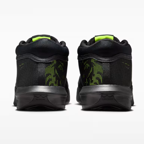 Tênis Nike - LeBron Witness 8