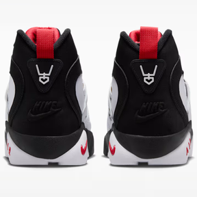 Tênis Nike - Air Diamond Turf II