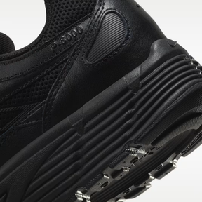 Tênis Nike P-6000