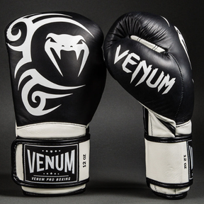 Luva Venum Giant 2.0 Mike Tyson  - Velcro e cadarço
