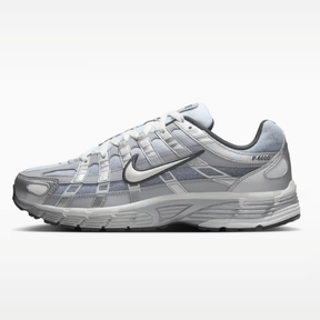 Tênis Nike P-6000