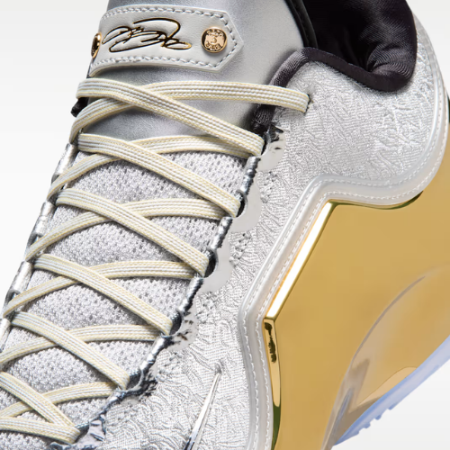 Tênis Nike - LeBron XXIII
