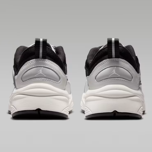 Tênis Nike - Jordan Trunner O/S