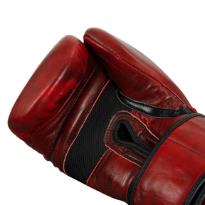 Luva TITLE Boxing Blood Red