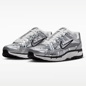 Tênis Nike P-6000