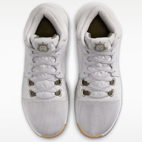 Tênis Nike - LeBron Witness 8