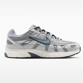 Tênis Nike P-6000