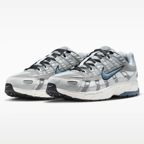 Tênis Nike P-6000