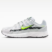 Tênis Nike P-6000