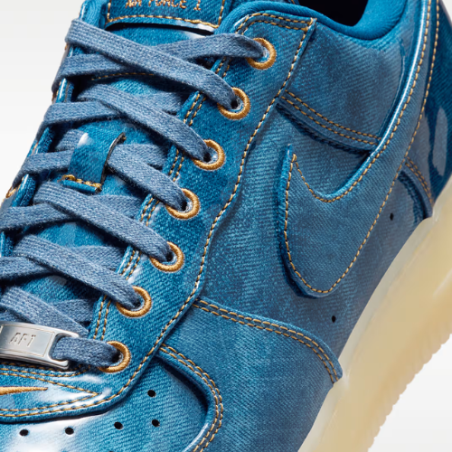 Tênis Nike - Air Force 1 Retro