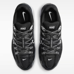 Tênis Nike P-6000