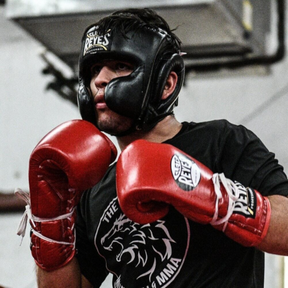 Capacete Cleto Reyes