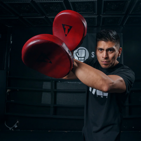 Manopla de foco Title Boxing - Couro genuíno