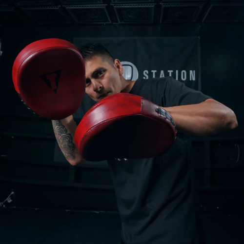 Manopla de foco Title Boxing - Couro genuíno