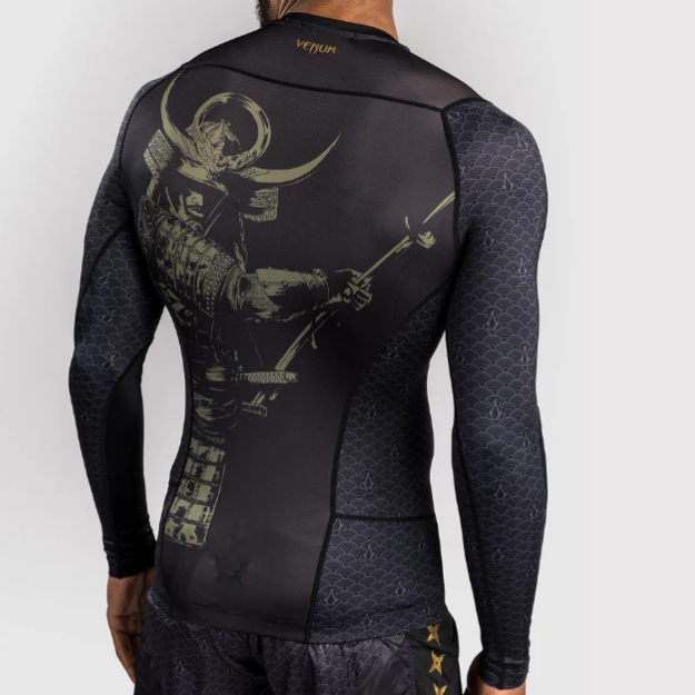 Camiseta de Compressão Venum Assassin's Creed Shadows - Manga longa